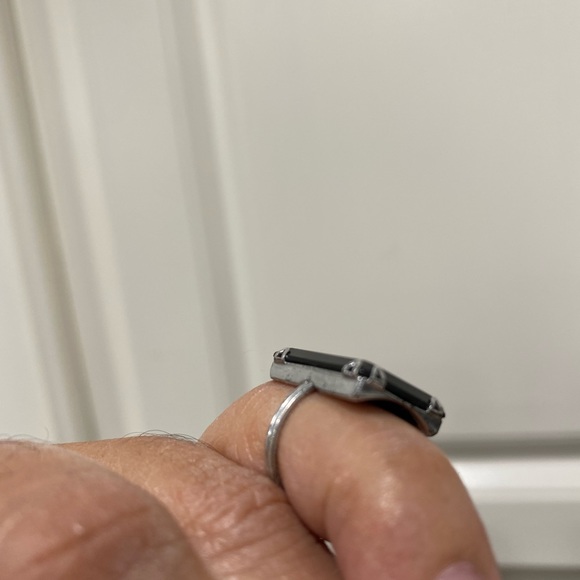 This precious 2.5g Sterling Silver ring, sold to me as onyx is marked, size 2.75 - Picture 9 of 16